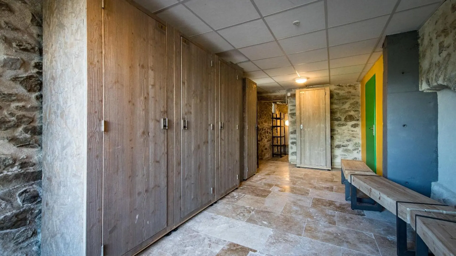 Daire Duplex in Albiez-Montrond with terrace Otel Fransa