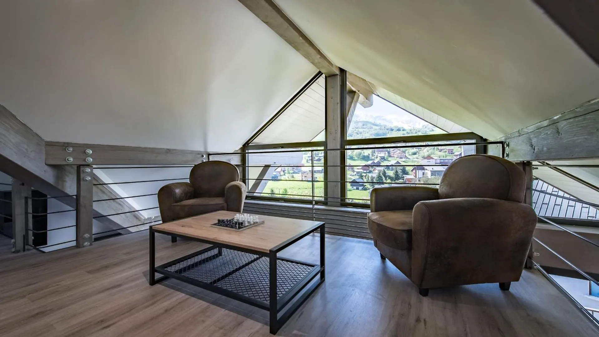 Duplex in Albiez-Montrond with terrace Otel Daire